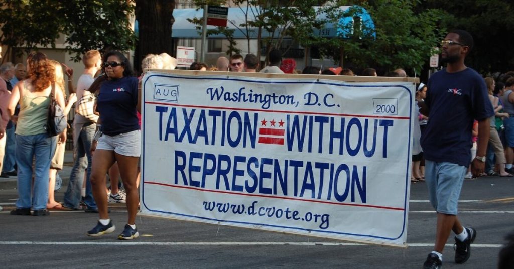 People protesting to make DC a state